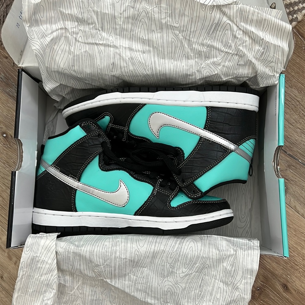 2014 Nike SB Tiffany Dunk High - Size 7.5